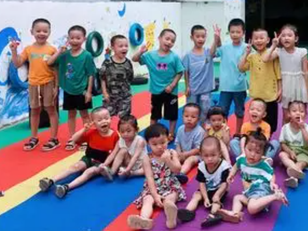 医育交融形式全面家长端实时联动孩子的一餐一眠都有迹可循